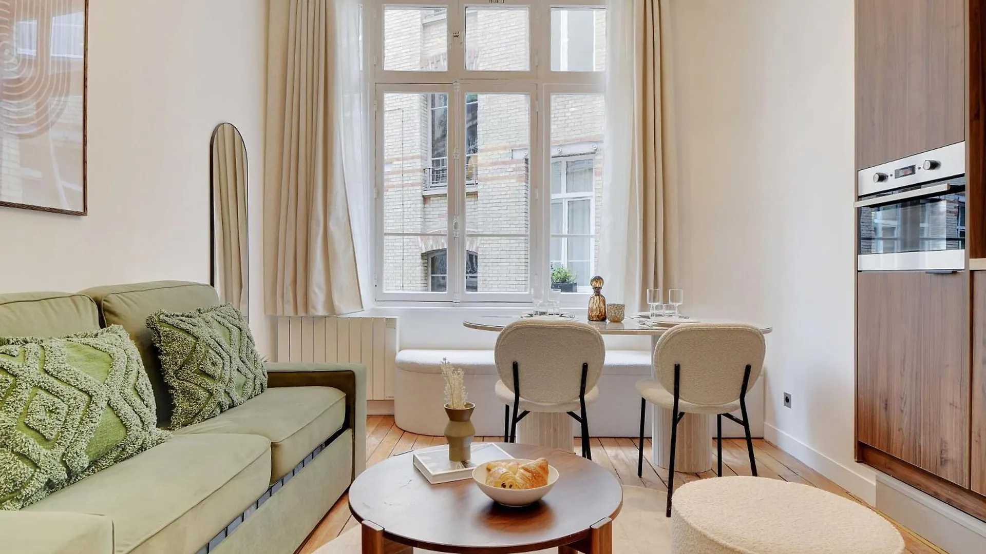 Amazing Apartment 4P 1 Bedroom - Cite Magenta Paris France